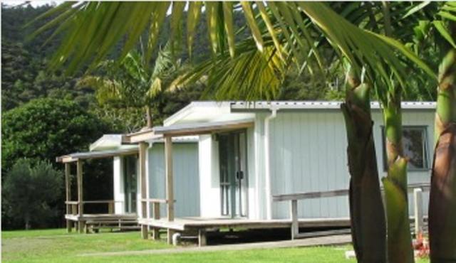 Whangarei Top 10 Holiday Park Room photo